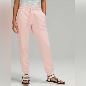 Lululemon Dusty Pink Scuba Jogger